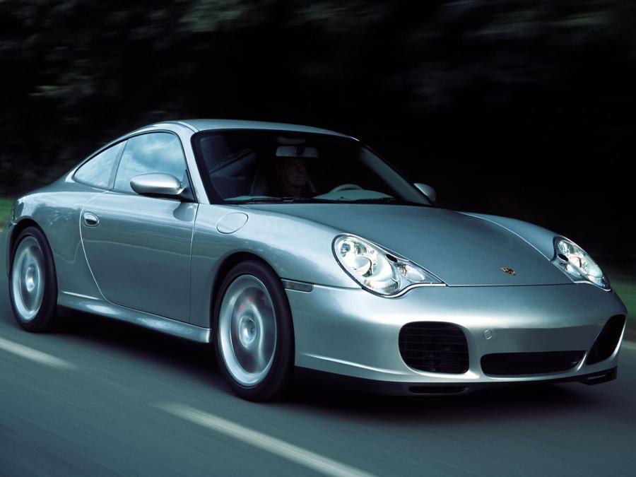  Porsche 911 Carrera 4S 2002 года  (фото 17 из 20)